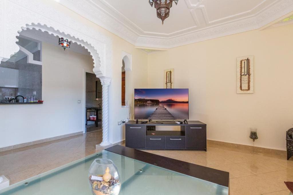 Appartement 2 *